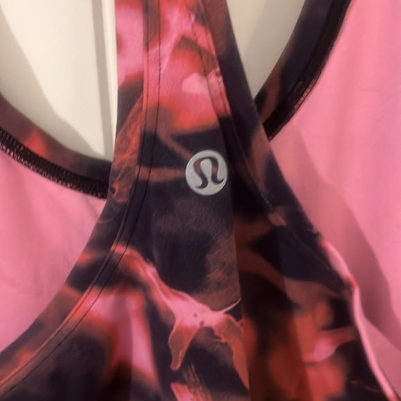 Lululemon Muscle Shirt Size 8 - Picture 3 of 3